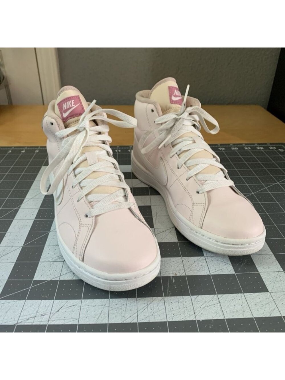 Nike Court Royale 2 Mid Sneakers Women's 8.5 Light Soft Pink Shoes FD0286-600